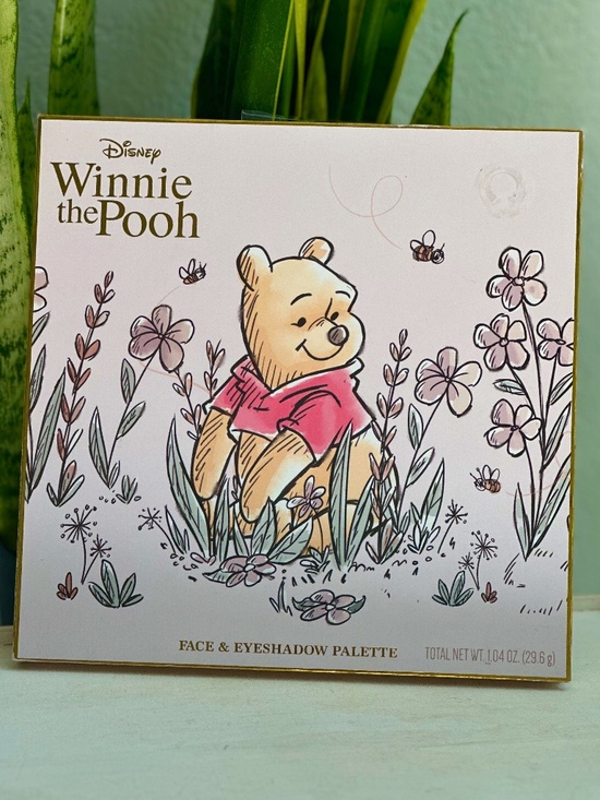 Disney Winnie the Pooh Other - Disney Winnie the Pooh Face & Eyeshadow Palette